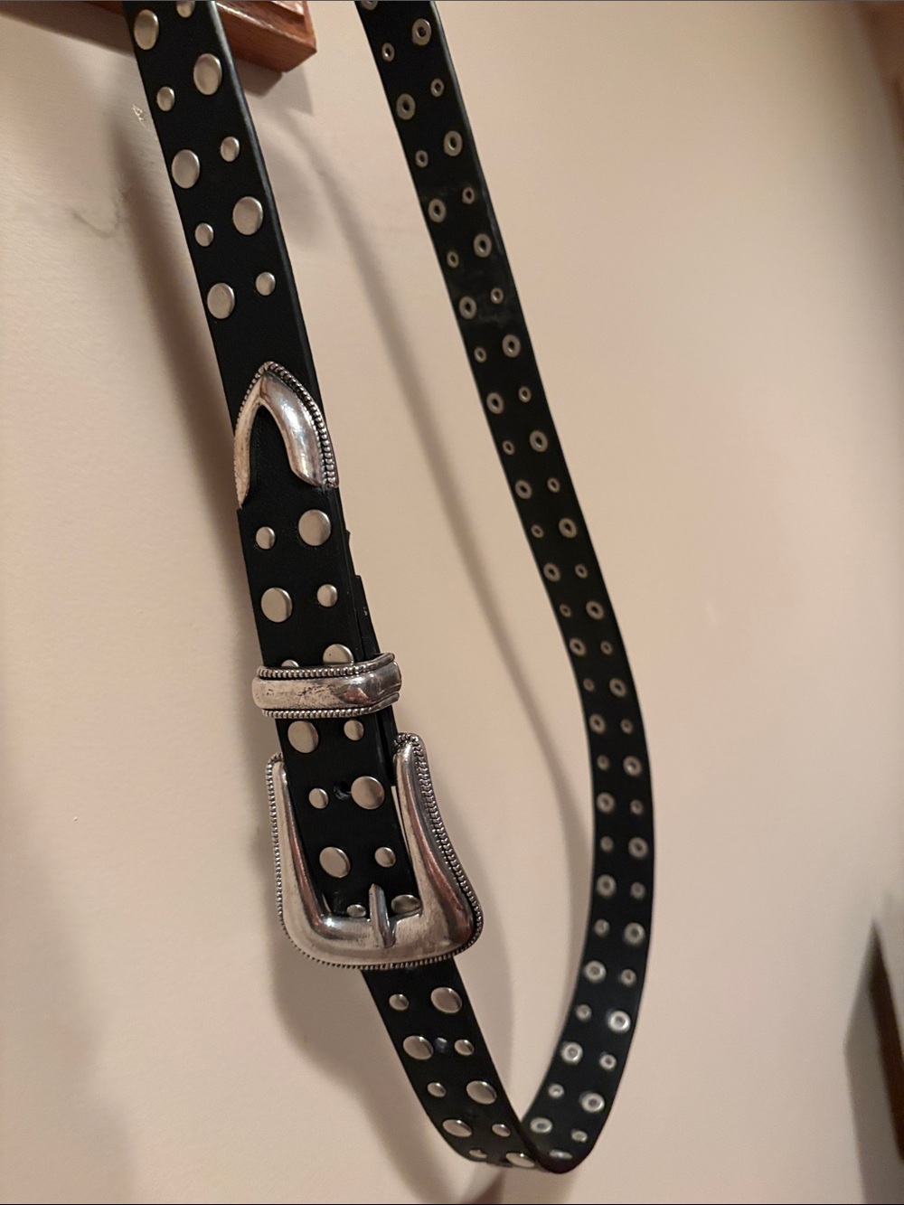 Black Grommet Western-Style Leather Belt with Silver Buckle